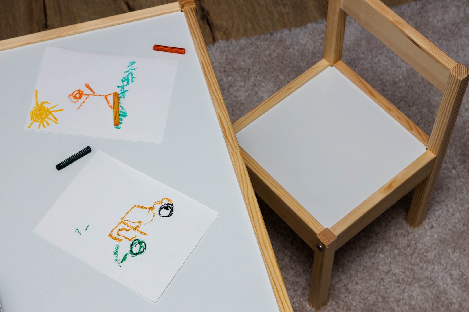 DIY Kiddies Desk