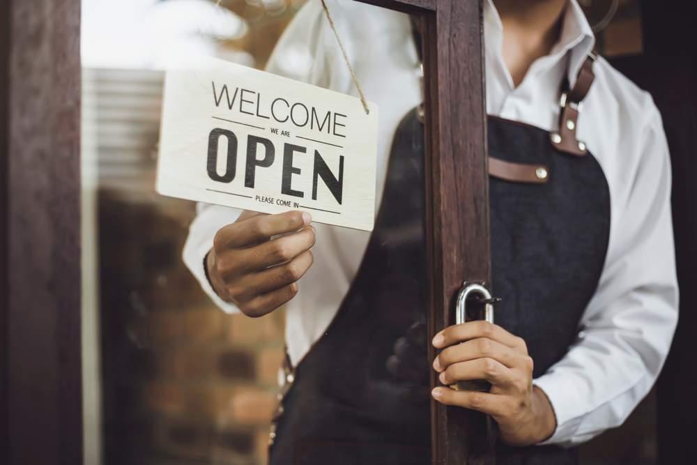 How to Choose the Right Entrance Door for Your Business