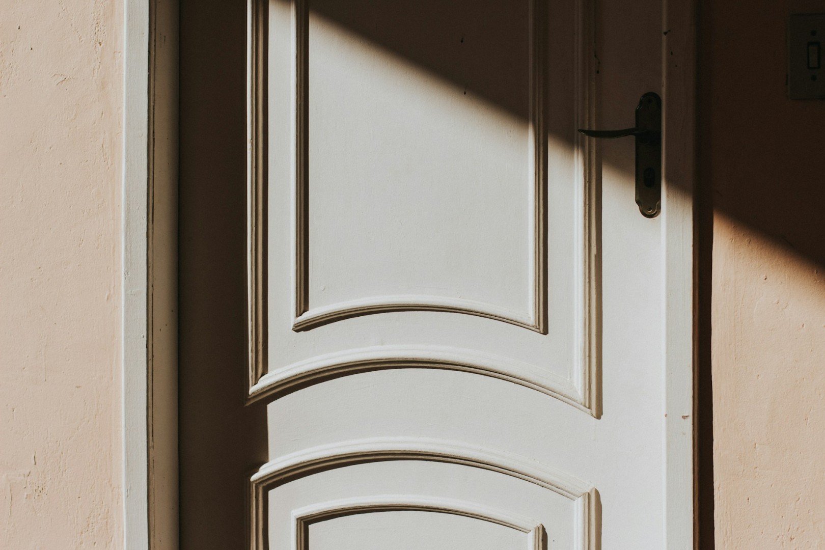 How to Refresh Your Home with New Doors and Frames